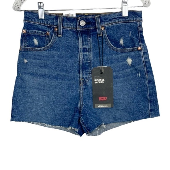 𝅺Levi’s Premium Denim Ribcage Shorts Raw Hem Distressed NWT - Picture 1 of 12
